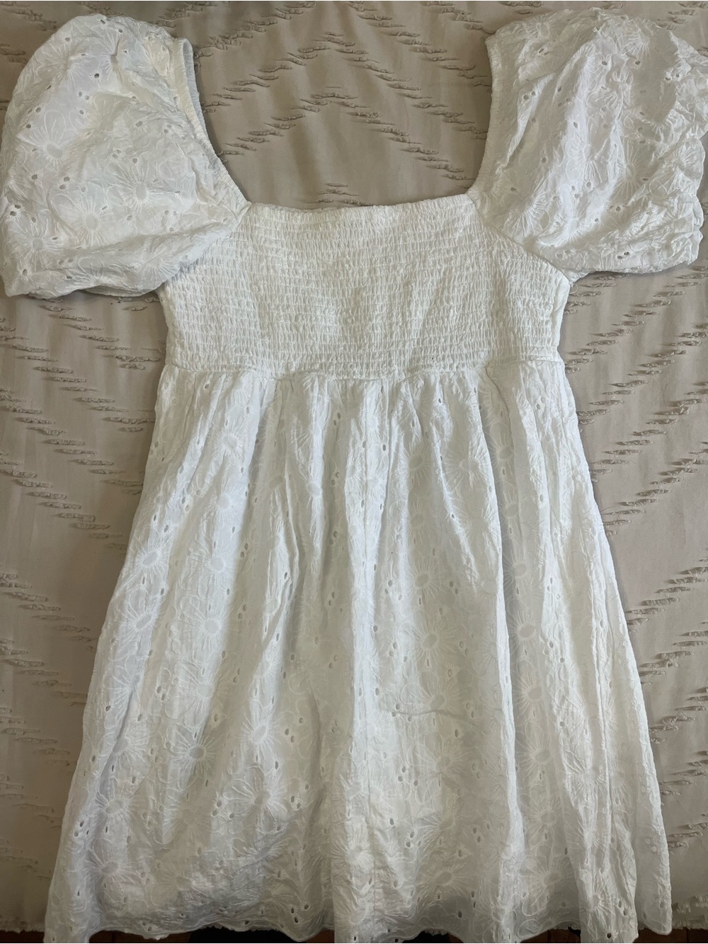 White Eyelet Babydoll Mini Dress Puff Sleeve Size M - Picture 3 of 4